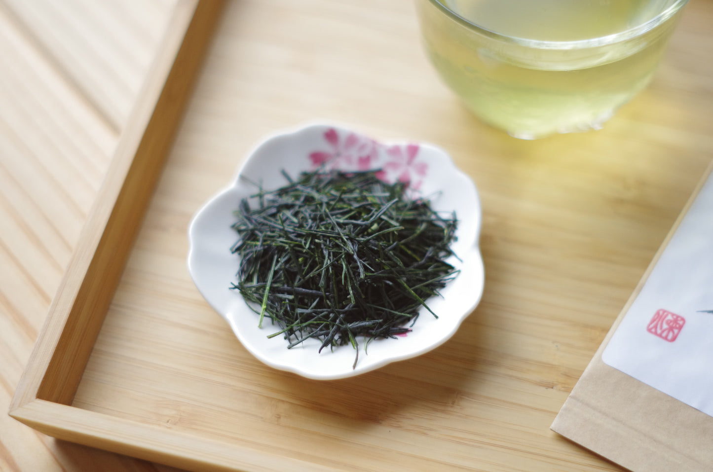 芽重型の高級品種「さえみどりの被せ煎茶：貢大」10g